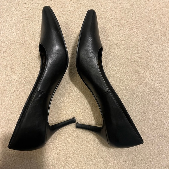 Cole Haan Black pumps - Picture 3 of 4
